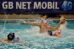 Primele înfrângeri. Poloiştii CSM Digi învinşi de Steaua în derby-ul Superligii Naţionale