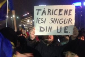 Tăriceanu, despre protestatari: În loc să pună mâna pe-o carte, se uită pe Facebook şi cred că ştiu totul
