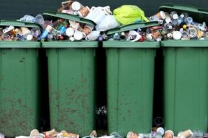 Din 2019, la deşeurile menajere se va aplica principiul „plăteşti pentru cât arunci”!