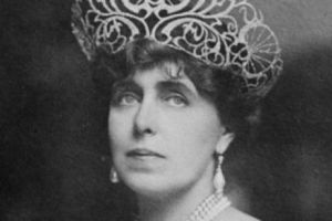 Concurs INEDIT de Centenar: câştigă albumul fotografic „Cum s-a făcut România”