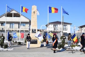 Suita de evenimente de Ziua Nationala a Romaniei, la Cumpana. Monumentul Memorialul Eroilor“, sfintit de IPS Teodosie (galerie foto)