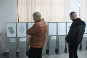 14 deţinuţi ai Penitenciarului  Târgu-Jiu, la Muzeul Iluziilor