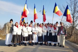 FOTO. Sătmarul, reprezentat cu cinste la Alba Iulia. Ansamblul judeţului, spectacol în Oraşul Unirii
