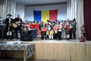 Ziua Naţională a României, marcată de elevii Şcolii Gimnaziale Ciocăneşti