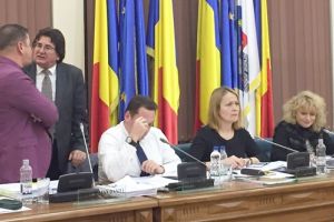 Dezbatere publică la primărie, pentru rectificarea de buget care a creat controverse în CLT