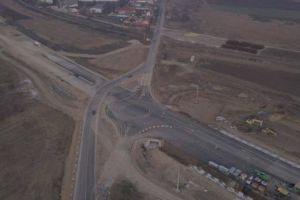 Pregătiri pentru deschiderea traficului pe autostrada din Mureş!