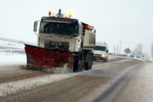 256 de utilaje pregatite sa asigure deszapezirea drumurilor publice din localitatile judetului
