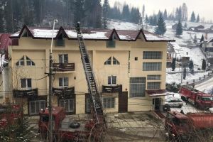 Incendiu la un hotel din Vatra Dornei