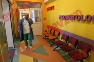 Încă doi bebeluşi infectaţi de la Maternitatea Giuleşti