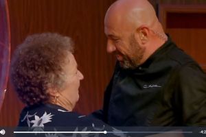 Surprize si lacrimi la Chefi la cutite! Chef Scarlatescu intalnire, dupa multi ani, cu matusa sa preferata din judetul Constanta