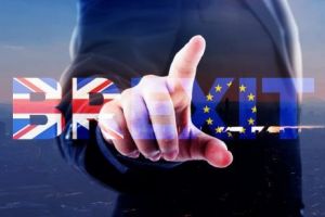 Brexit: BOMBA care ARUNCĂ în AER Marea Britanie. Theresa May o să dea TESTUL SUPREM