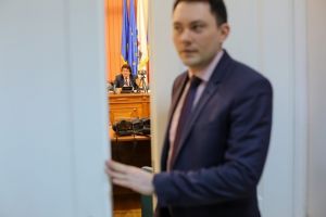 Bugetarii primesc normă de hrană obligatorie din 1 decembrie 2018. Robu nu ştia nimic
