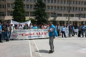  Dragodănescu: Două termene ratate pentru creşterea salariului minim pe economie