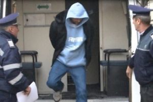 RECIDIVA la VOLAN i-a adus GRATIILE şi un pat de fier