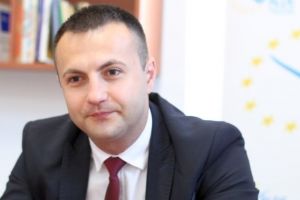 Deputat de Timiş, mesaj către „Nicolae Facebook-Robu”: Faceţi-vă treaba de primar al Timişoarei