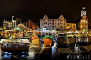 Târgul de Crăciun Oradea. Iluminatul de sărbători va fi pornit joi din Piaţa Unirii