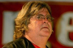 Deja sunt 14 ani de când Teo Peter, basistul formaţiei Compact, nu mai e. A murit într-un cumplit accident rutier provocat de un soldat american beat 