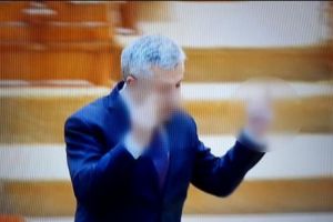 Puţini ştiu asta: Ce AVERE are Florin Iordache: Fostul ministru al Justiţiei are un salariu UMILITOR comparativ cu soţia sa