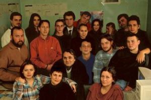 Aniversare: 16 ani de Gazeta. 16 ani de la primul meu text. La Multi Ani, oameni faini!