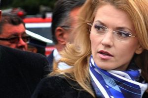 PNL pregăteşte moţiunea de cenzură. Aceasta ar putea fi depusă cât de curând, în 7 sau în 15 decembrie, a anunţat senatorul liberal Alina Gorghiu

