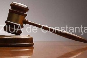 Zeci de persoane la judecata cu E-Distributie Dobrogea. La mijloc sunt litigii de munca, in drepturi banesti