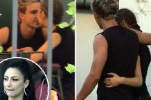 Imagini bombă! ANDRA, prinsă sărutându-se cu un cântăreţ