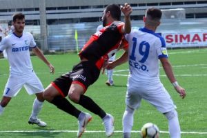 Bogoi nu exclude despărţirea de jucătorii importanţi