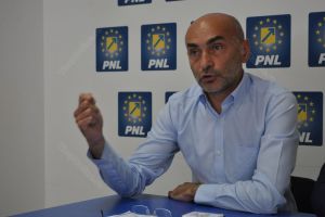 Ioan Peteleu spune că, la Bistriţa, se face „hrubanism urât mirositor”. Care sunt argumentele lui