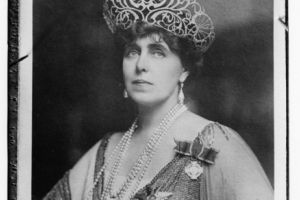 România regală trăieşte prin mitul lui Mihai şi povestea Mariei