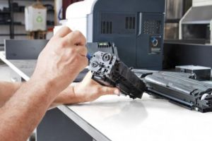 Ce trebuie să ştim despre serviciile de reumplere a cartuşelor de imprimante