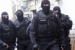 Mascaţii au descins în forţă la evazionişti - Percheziţii în Prahova şi trei judeţe: Prejudiciu colosal