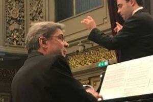 Compozitor RENUMIT, pe scena FILARMONICII PITEŞTI
