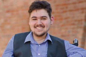 Alex Preda, nominalizat de către Asociaţia SM Speromax Alba, pentru a primi titlul de ”Voluntarul Anului”. Ajută-l cu un vot