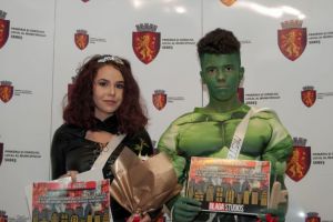 FOTO. Sara Daichendt şi Dragoş Schiau, miss şi mister boboc 2018, la Colegiul Naţional ”Lucian Blaga” Sebeş