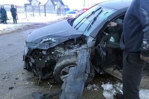 Opt persoane rănite după un accident provocat de fostul şef al Centrului Cultural Bucovina