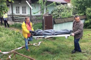 Condamnare după condamnare pentru un individ judecat pentru omor şi tâlhărie calificată