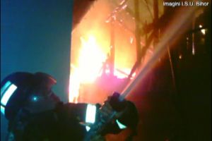 Incendiul de la pensiunea din Biharia a avut o cauză electrică