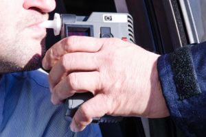 Încă un şofer depistat la volan după ce a consumat alcool