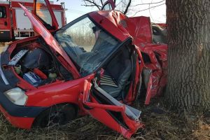 ZI NEAGRĂ pe şoselele din Arad! Un NOU ACCIDENT, cu VICTIME, într-un sens giratoriu (GALERIE FOTO)