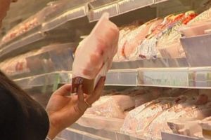Reguli de bază pentru cumpărăturile de Sărbători: Cum alegi carnea proaspătă de porc, pui sau vită