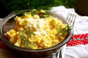 FOTO Balmoş ciobănesc şi produse tradiţionale sibiene, gătite la Muzeul în aer liber