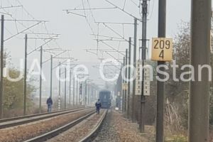 Accident cumplit pe calea ferata. O persoana a decedat, dupa ce a fost lovita de tren 