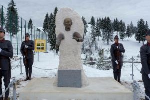 Monument pentru un erou din Dâmbovicioara