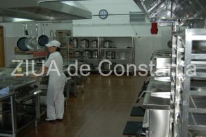 Arimex Comexim 2000 le face o surpriza bolnavilor din Spitalul Judetean, de Mos Nicolae! Cei mici vor primi cadouri