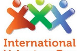 33 de baloane înălţate spre cer, de Ziua Internaţională a Voluntariatului