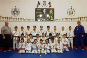 CSM- JC Royal au câştigat „Cupa 1 Decembrie”