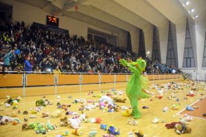 Puncte şi pluşuri de Moş Nicolae