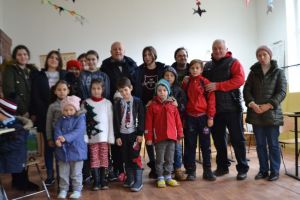 Mos Nicolae a venit cu daruri pentru 500 de copii din Delta Dunarii (galerie foto)