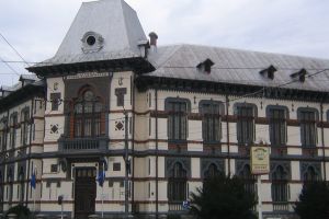 Premii în bani pentru mai mulţi elevi din Târgu-Jiu