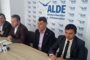 Primarul PSD de la Teleşti, alături de ALDE Gorj la conferinţa săptămânală!